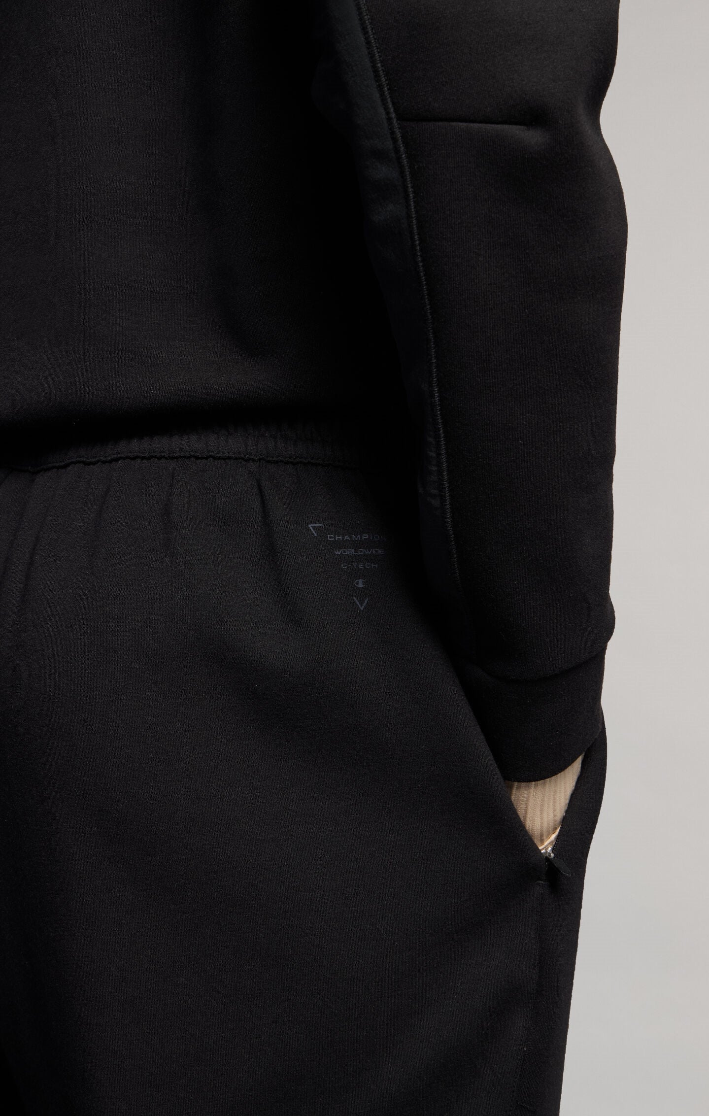 C-Tech Women’s Slim Fit Joggers in Stretch Interlock