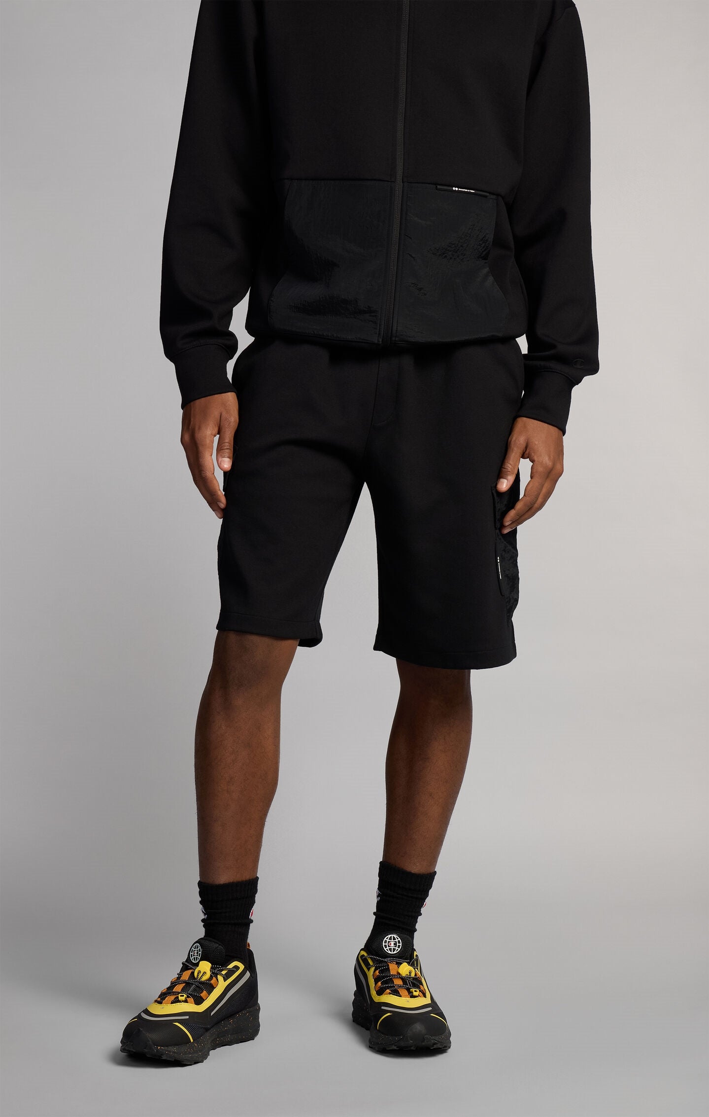 Men's Cargo Shorts in Interlock C-Tech