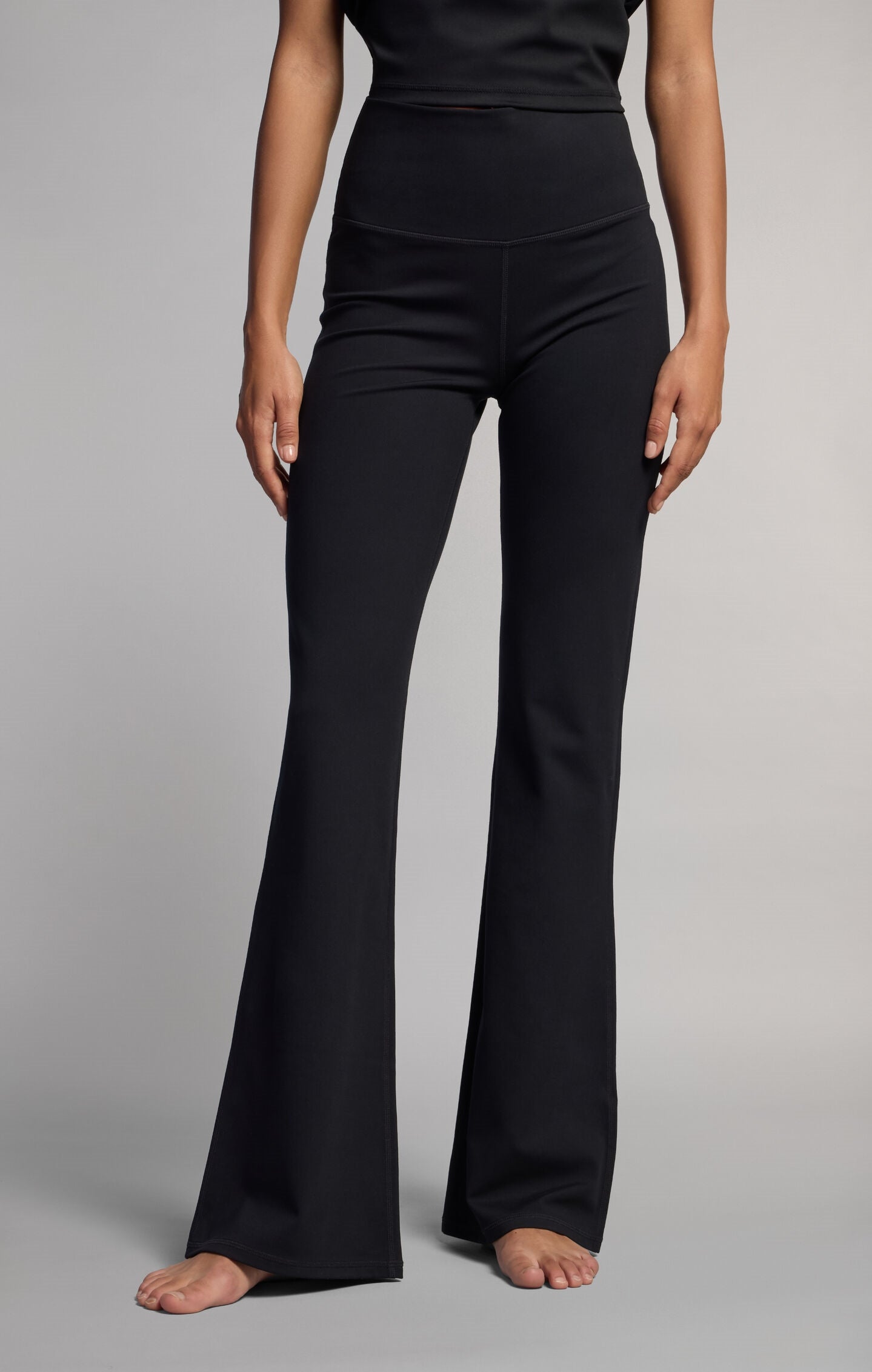 Women's High-Waisted Flared Leggings in Breathable Fabric Athletic Fit