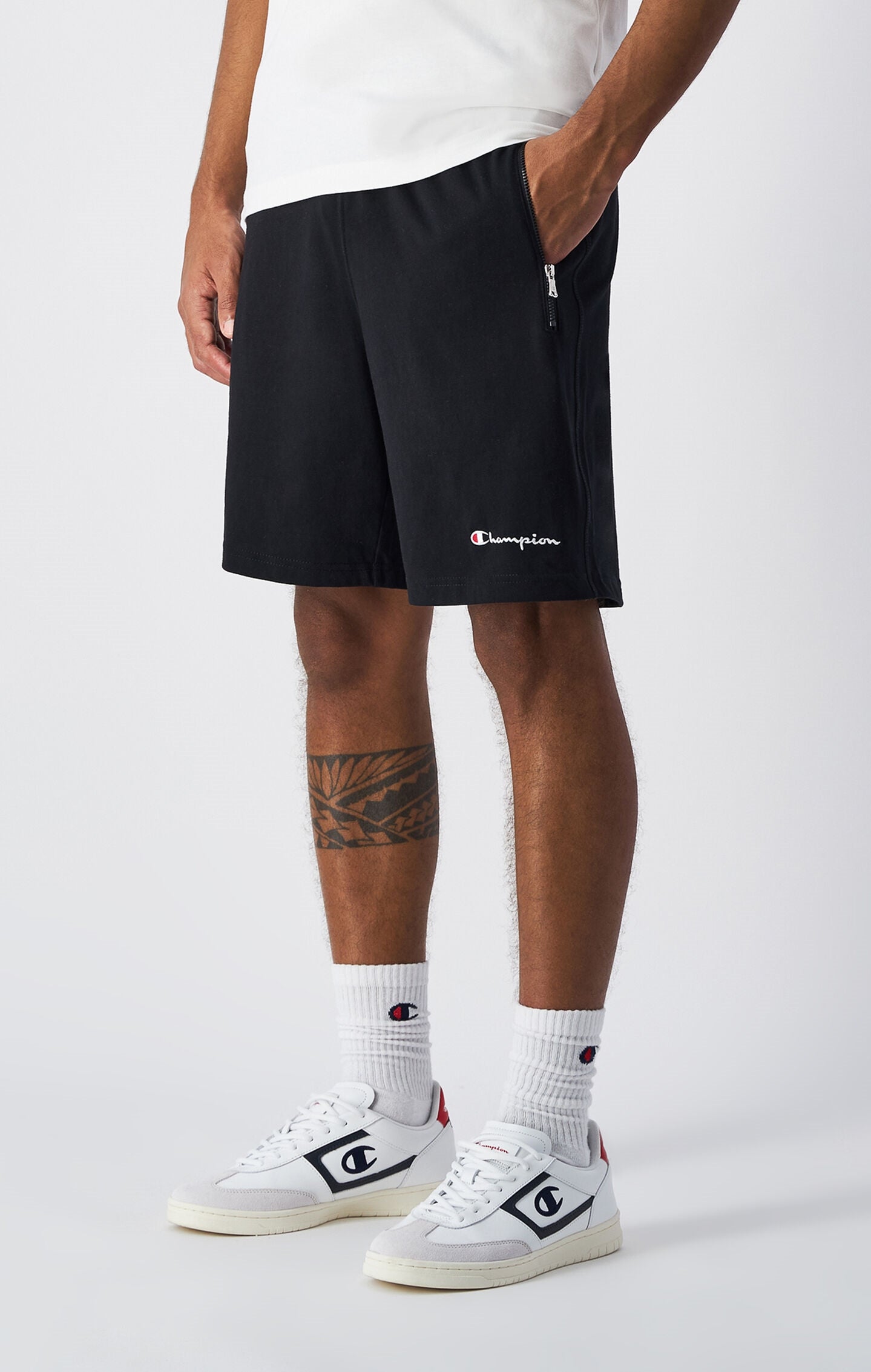 Slim Fit Men's Bermuda Light Shorts with Zip Pockets Icons