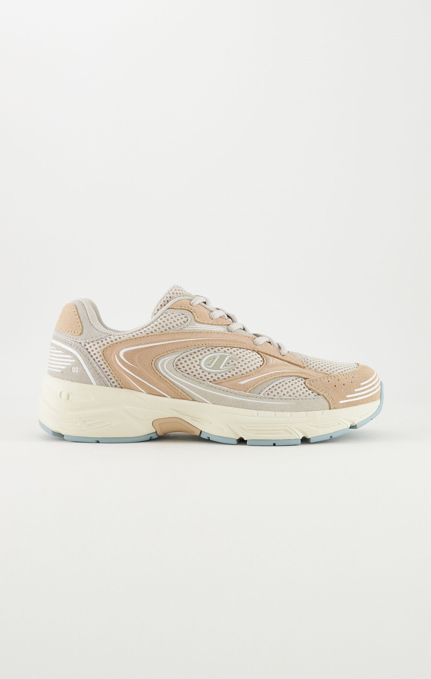 RN00 Suede Low Trainers