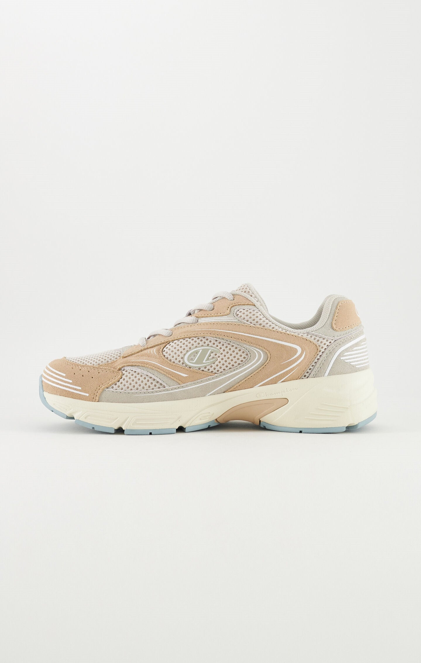 RN00 Suede Low Trainers